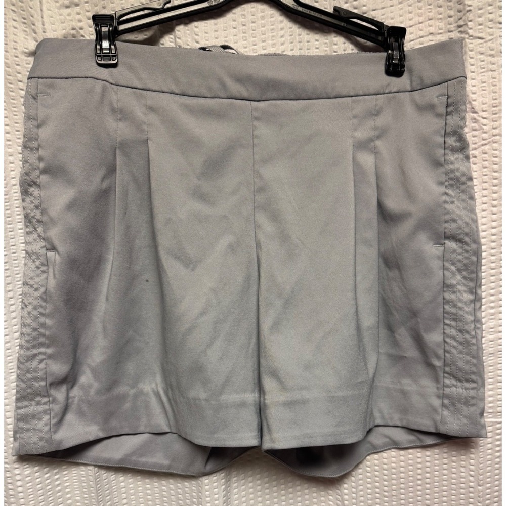 Nike Dri-Fit AJ5684-012 Women's Gray Pull on Standard Fit Golf Short Size Med